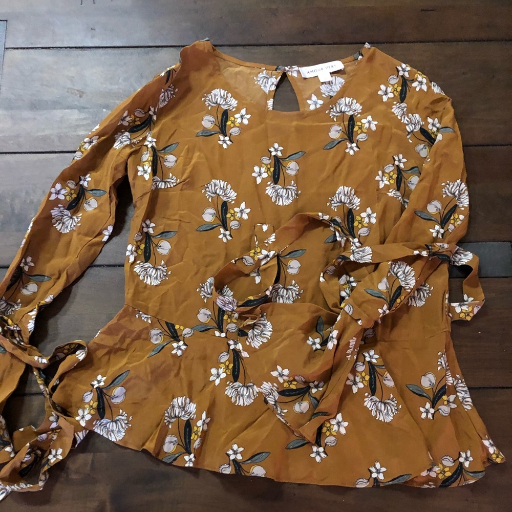 Amour Vert Floral Blouse